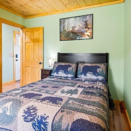 Brand New Tiny Cabin! A Bearly Adventure Sevierville Luaran gambar