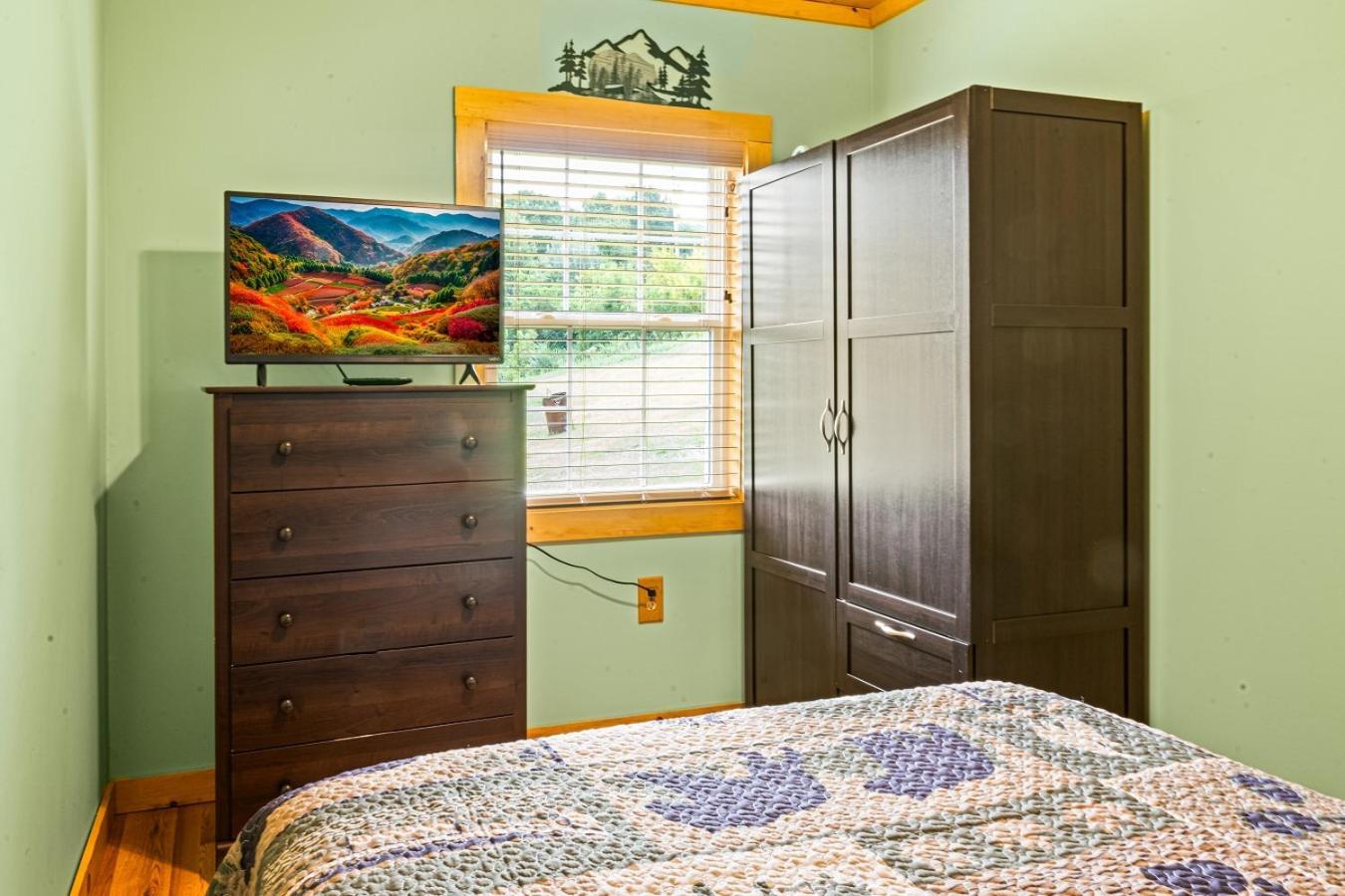 Brand New Tiny Cabin! A Bearly Adventure Sevierville Luaran gambar