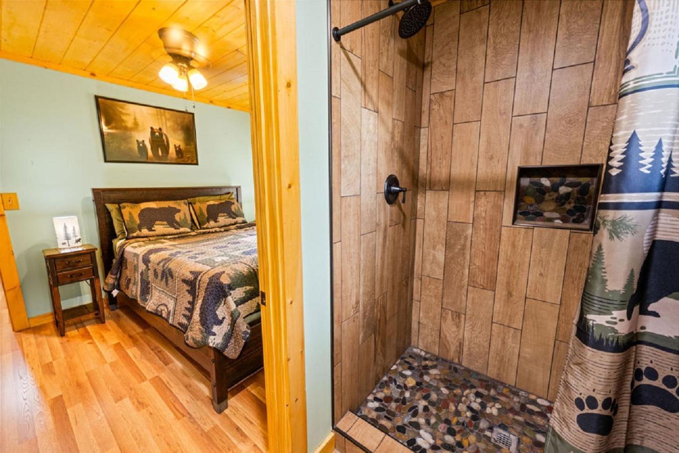 Brand New Tiny Cabin! A Bearly Adventure Sevierville Luaran gambar
